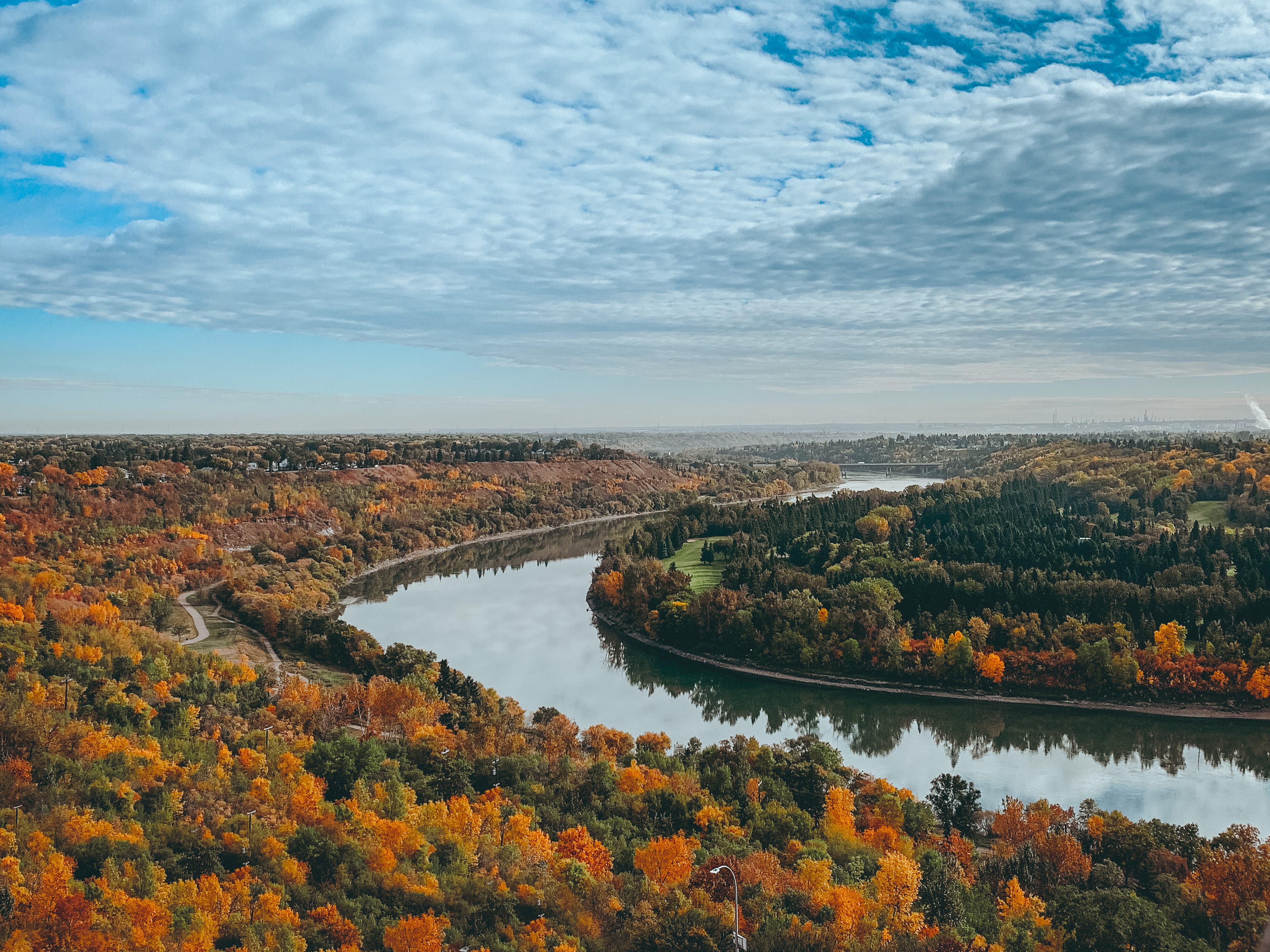 an image of the North Saskatchewan River in Edmonton